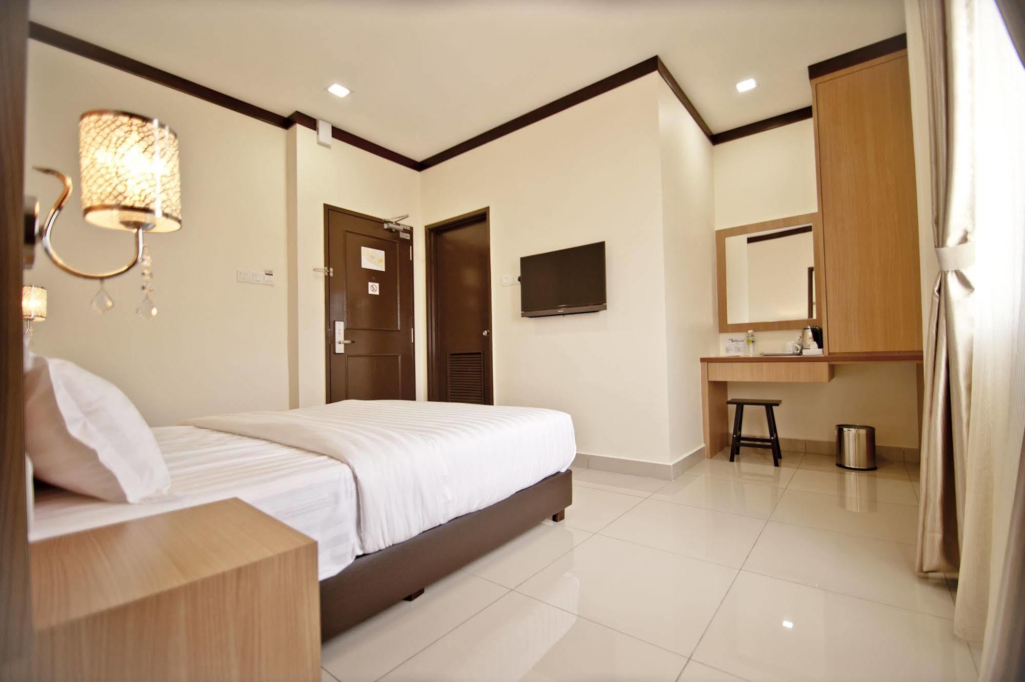 Hotel Setia Κλουάνγκ Εξωτερικό φωτογραφία